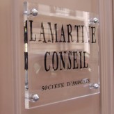 Plaque professionnelle transparente